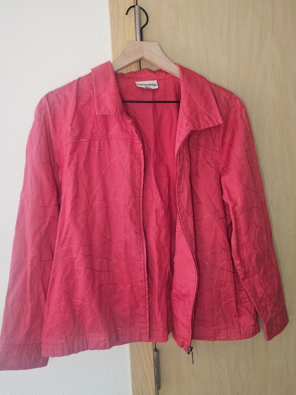 Coral coat light